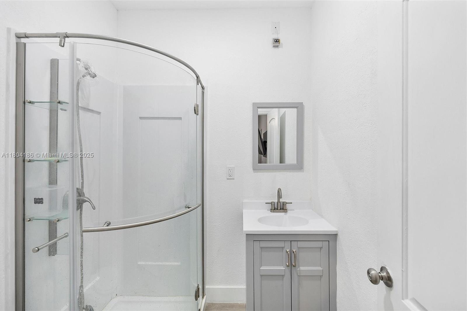 666 Sw 12th St 666 Property Photo 24
