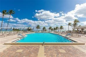 1980 S Ocean Dr 2b Property Photo 8