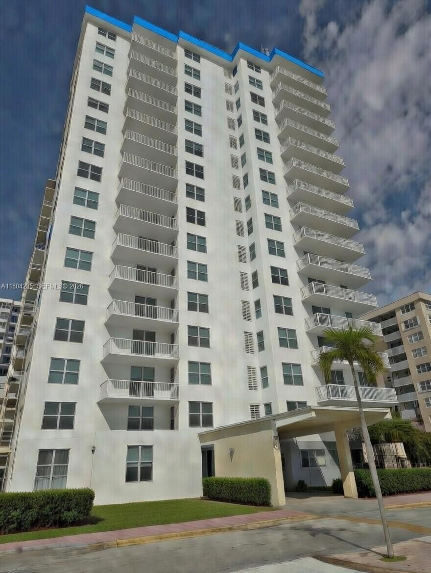 1501 S Ocean Dr 1005 Property Photo 35