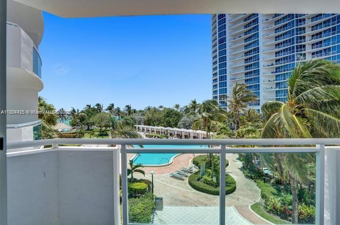 3001 S Ocean Dr 321 Property Photo