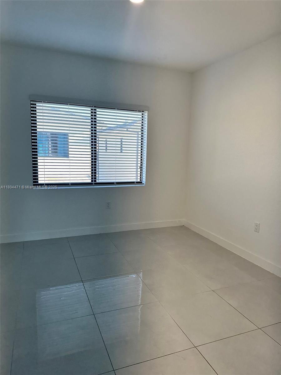 1163 Nw 2nd St . Property Photo 17