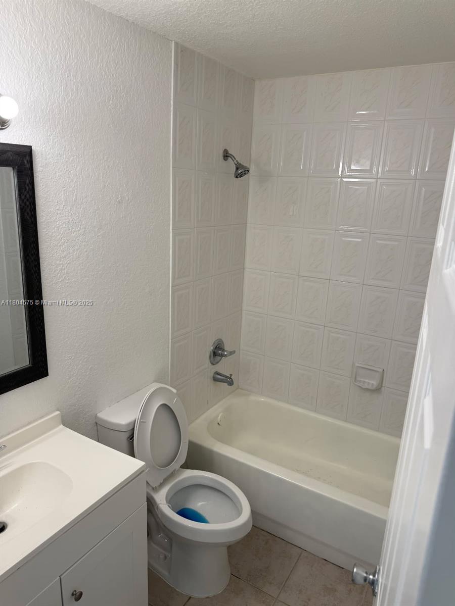 57 Ne 13th Ave 10 Property Photo 6