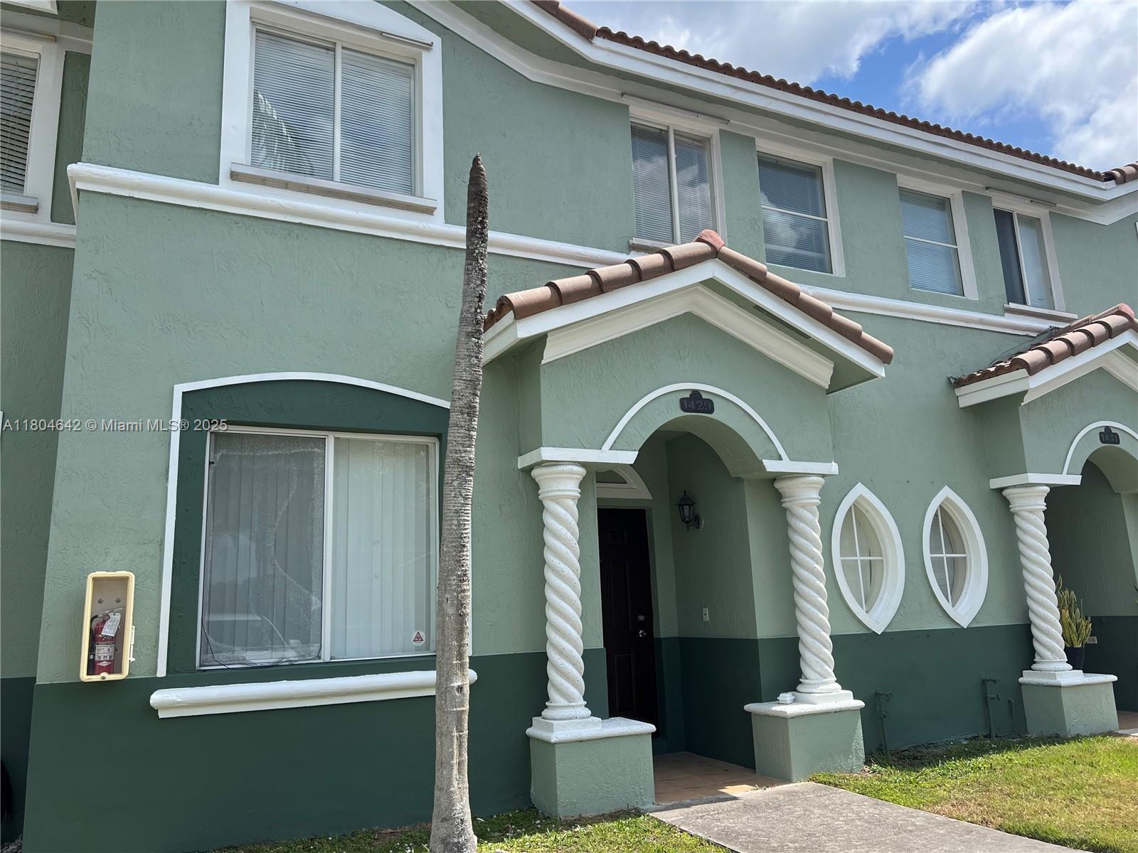 1429 Se 24th Ct 263 Property Photo 2