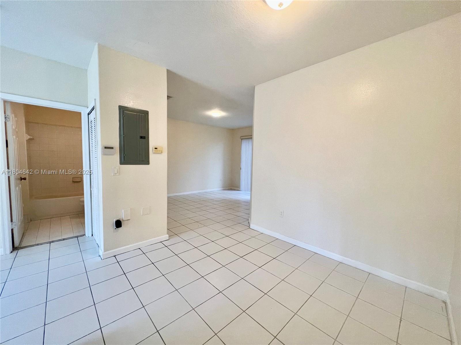 1429 Se 24th Ct 263 Property Photo 6