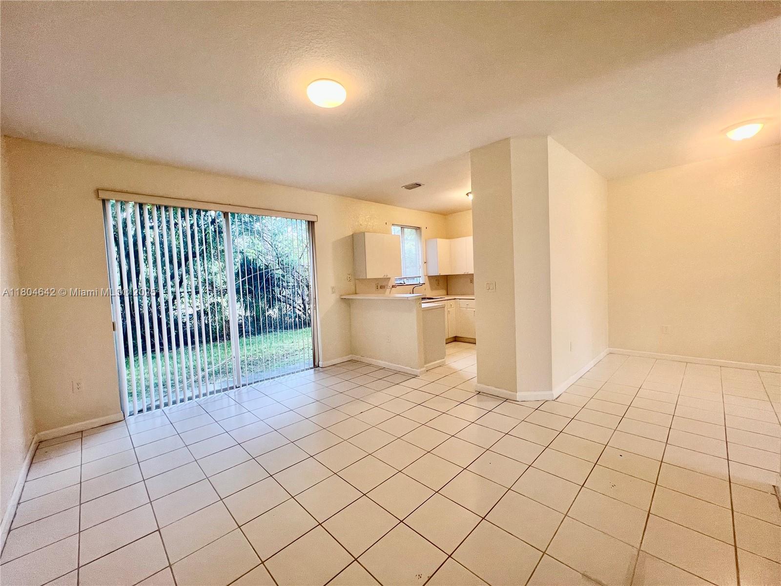 1429 Se 24th Ct 263 Property Photo 8