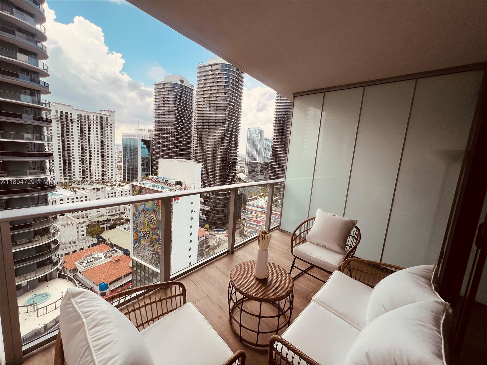 1010 Brickell Ave 2710 Property Photo 1