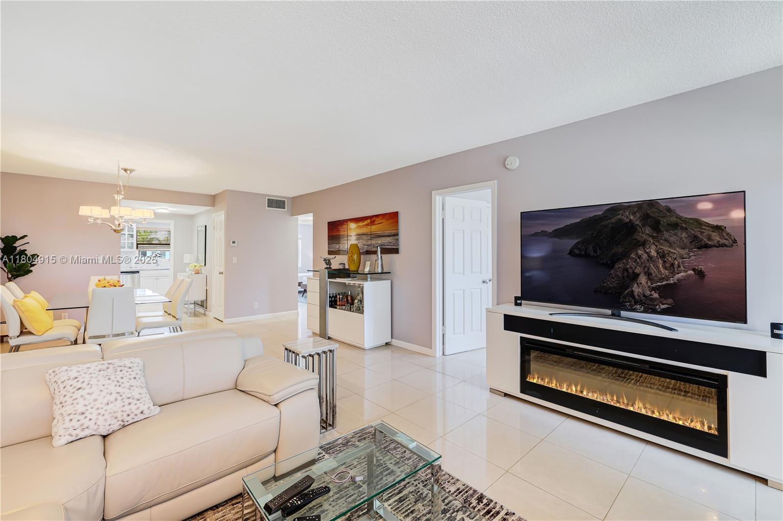 3181 S Ocean Dr 308 Property Photo