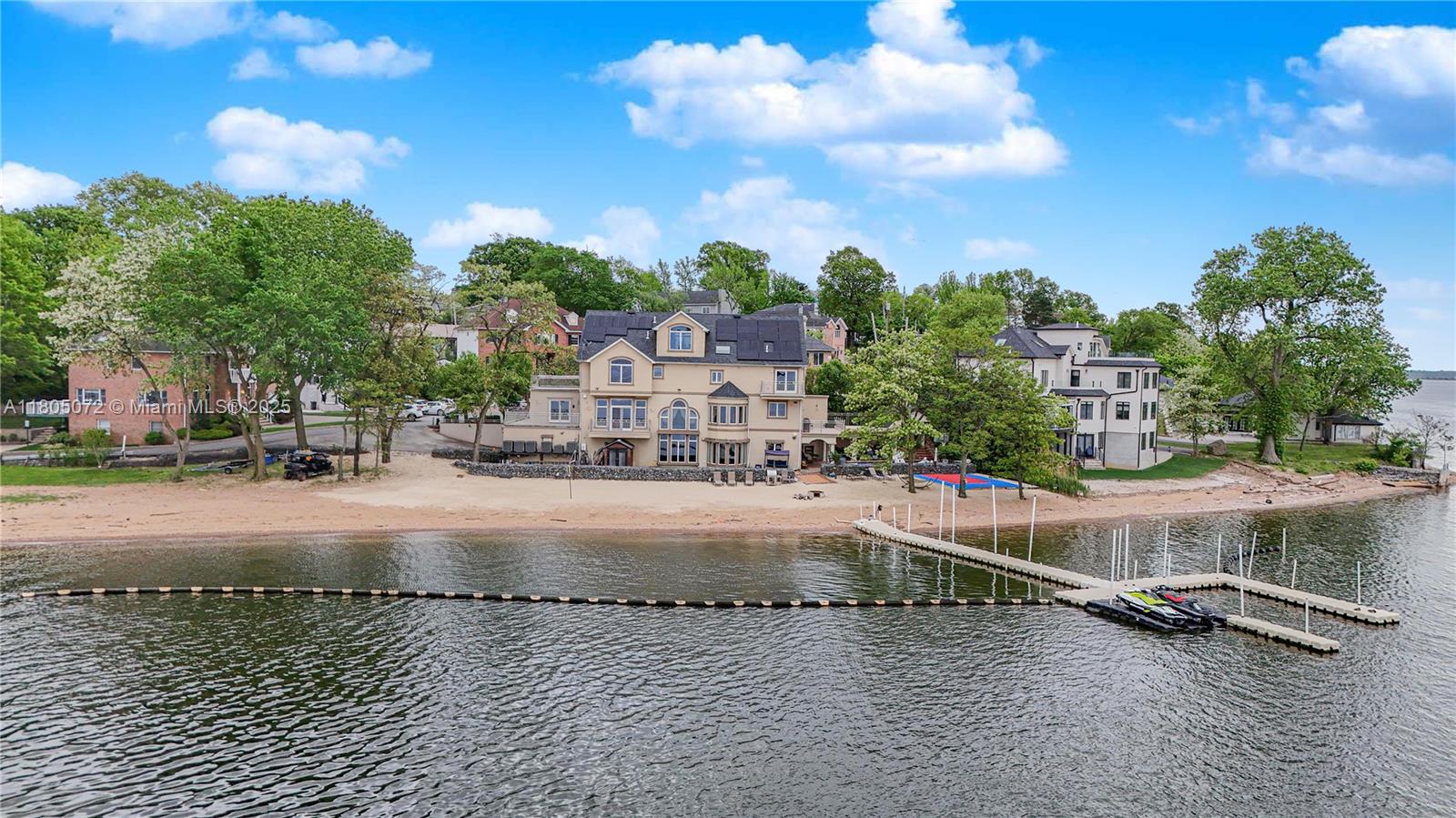 30 Aviva Ct