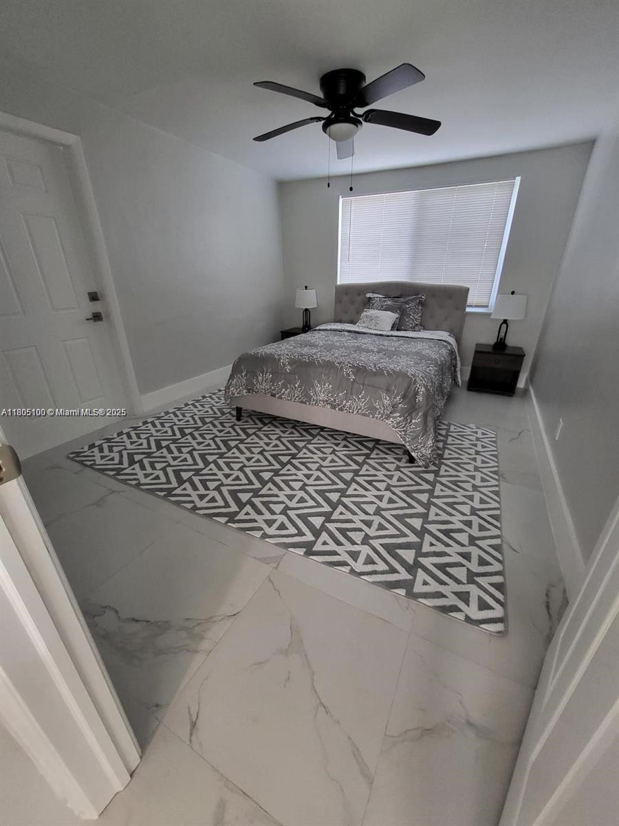 A11805100 Property Photo 12