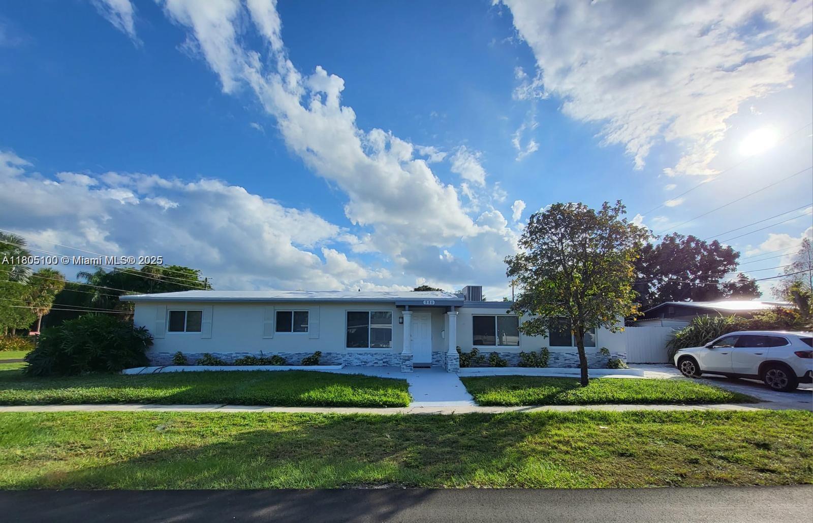 A11805100 Property Photo 13