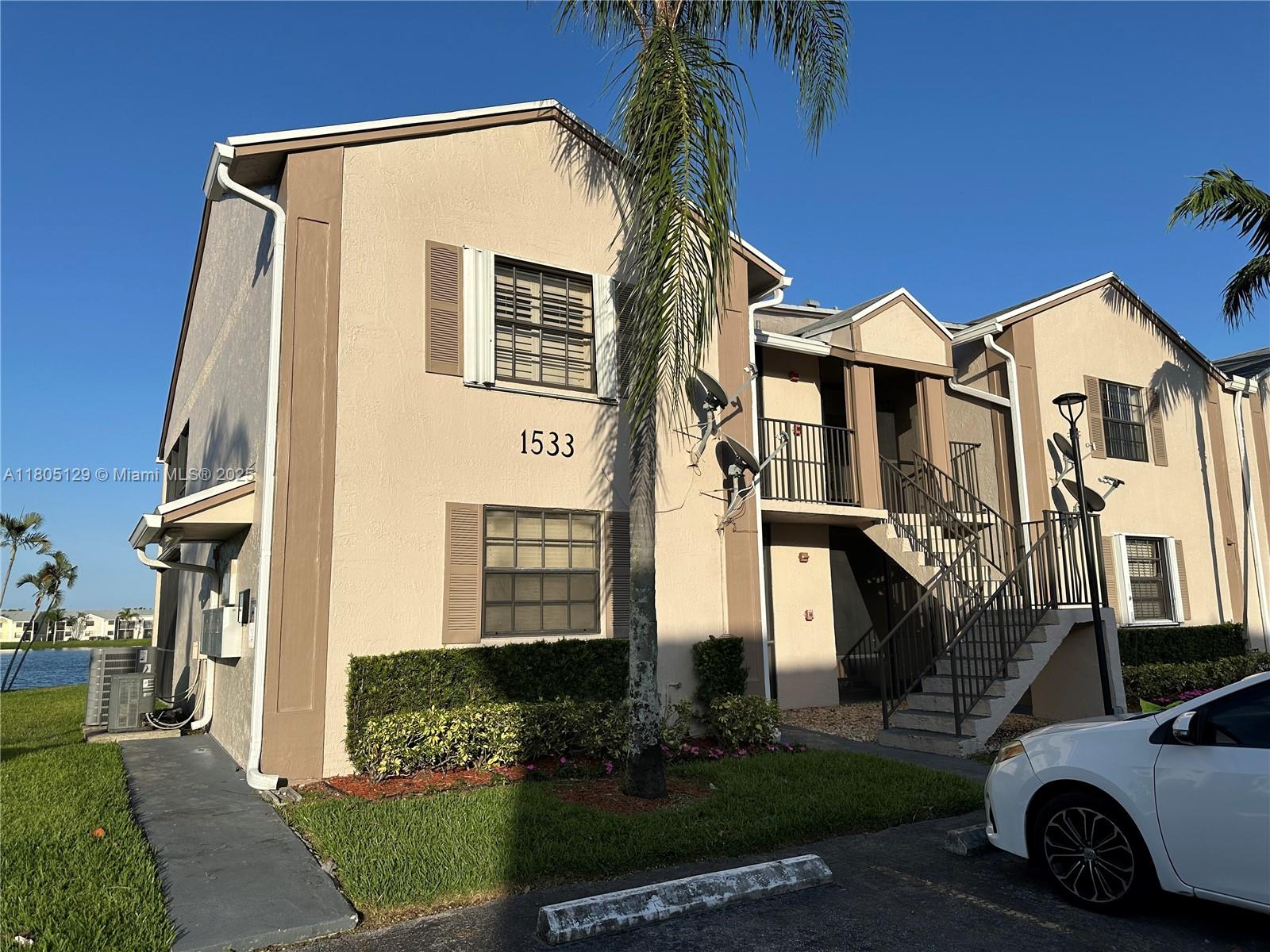 1533 S Liberty Ave 1533-i Property Photo