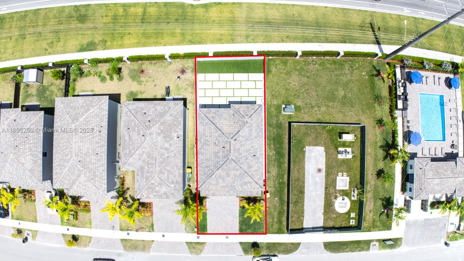 715 Se 17th Ave Property Photo 2