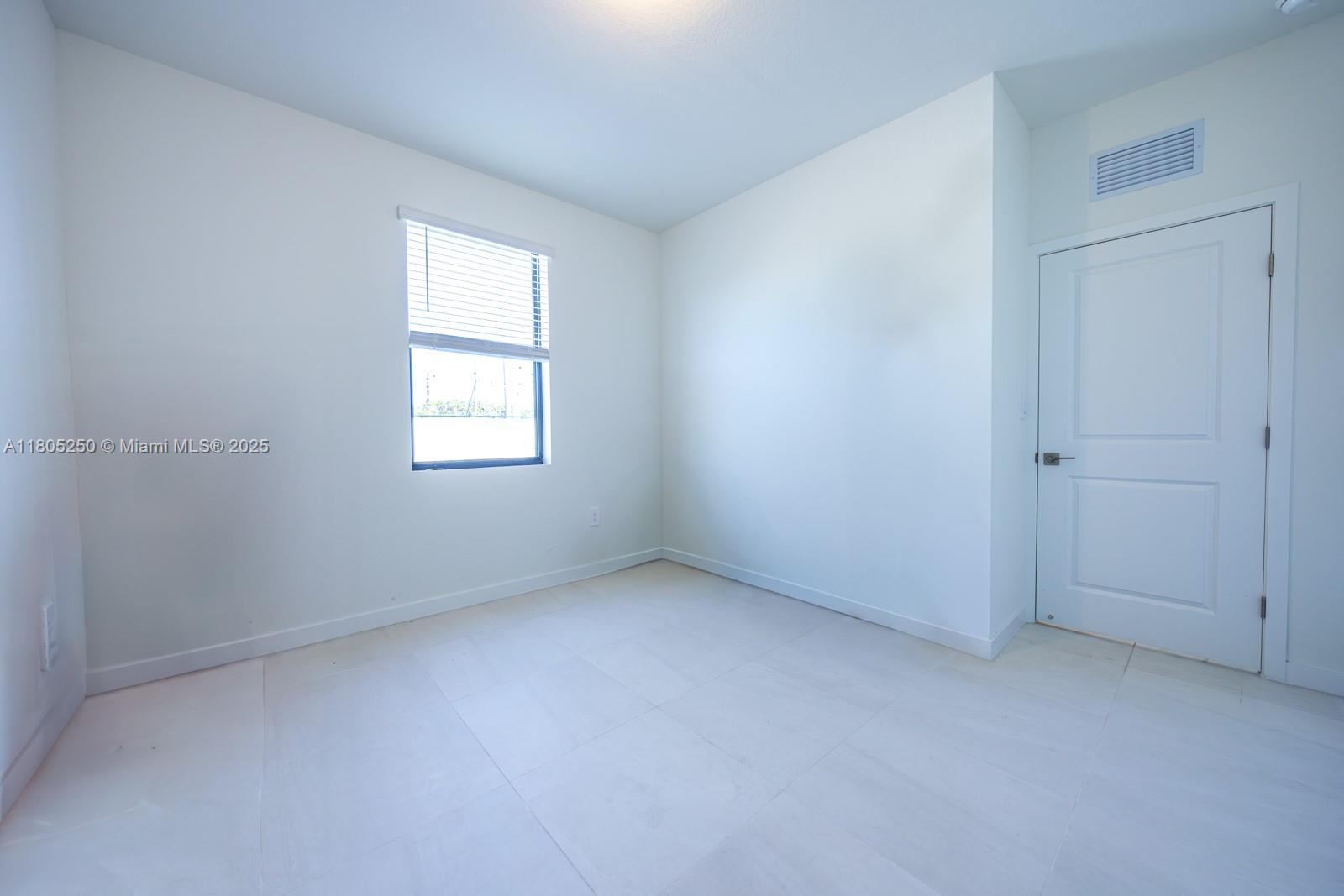 715 Se 17th Ave Property Photo 18