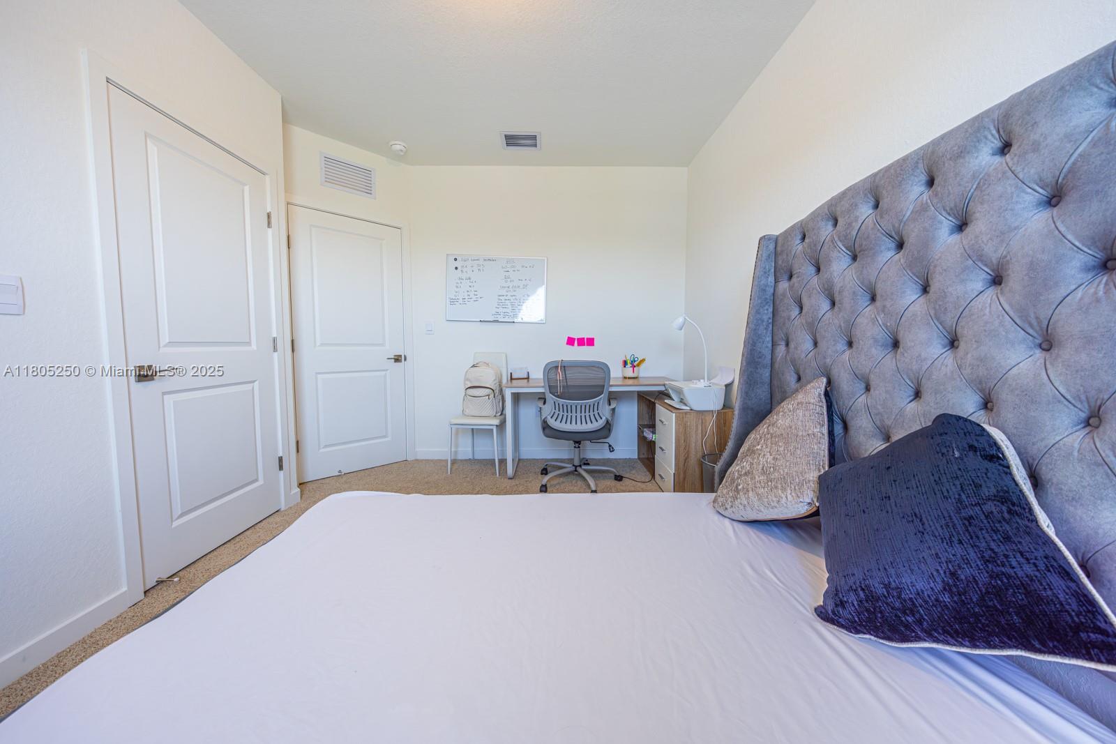 715 Se 17th Ave Property Photo 25