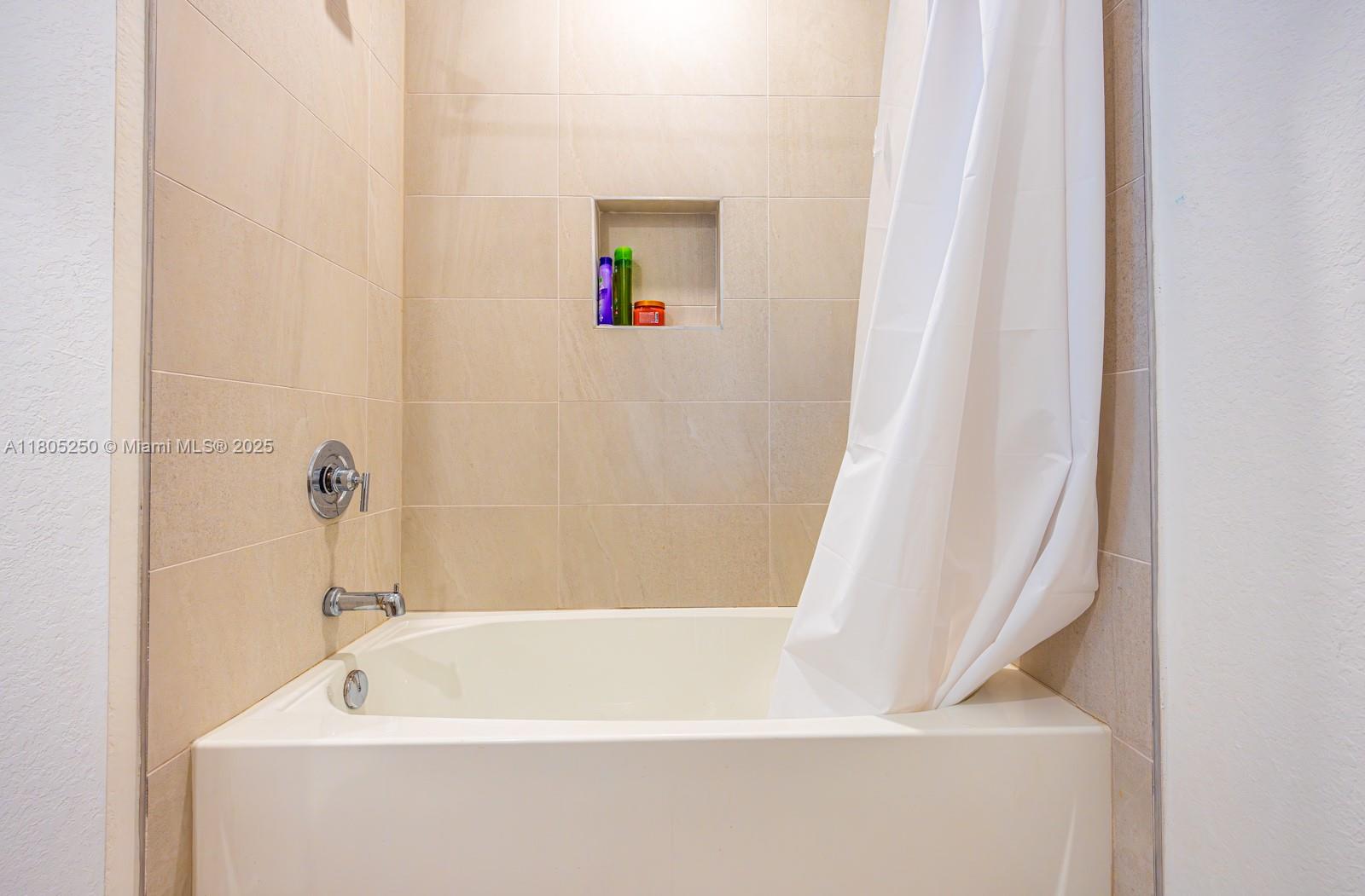 715 Se 17th Ave Property Photo 28