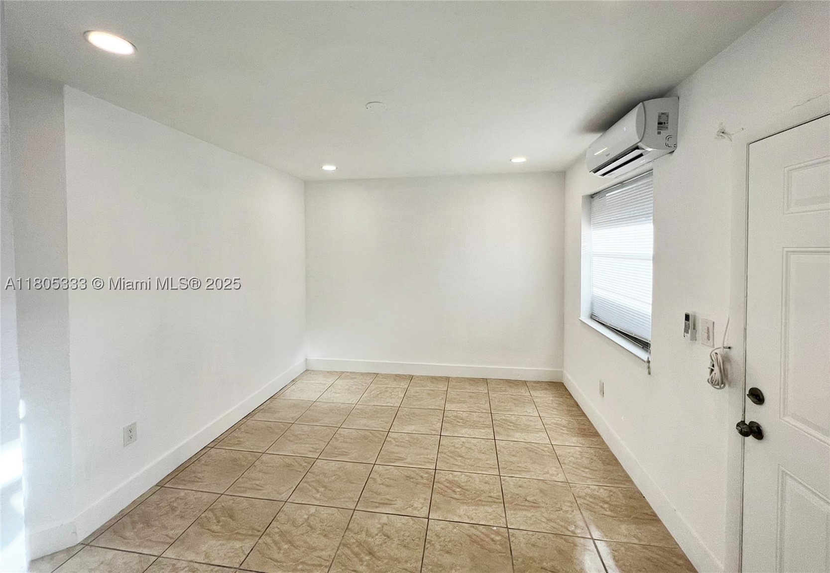 1265 Sharazad Blvd Property Photo 9