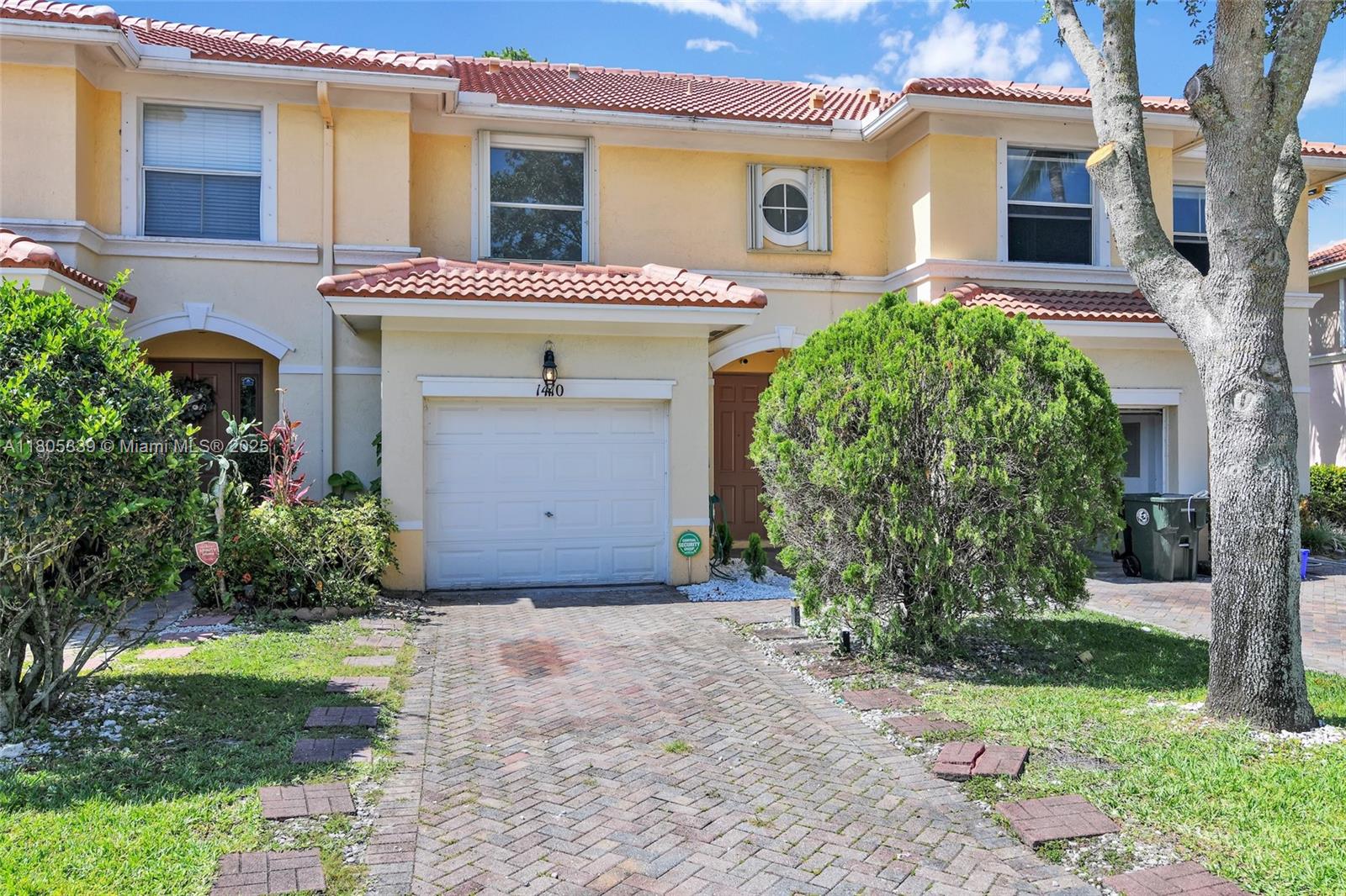 1410 Seminole Palms Dr Property Photo