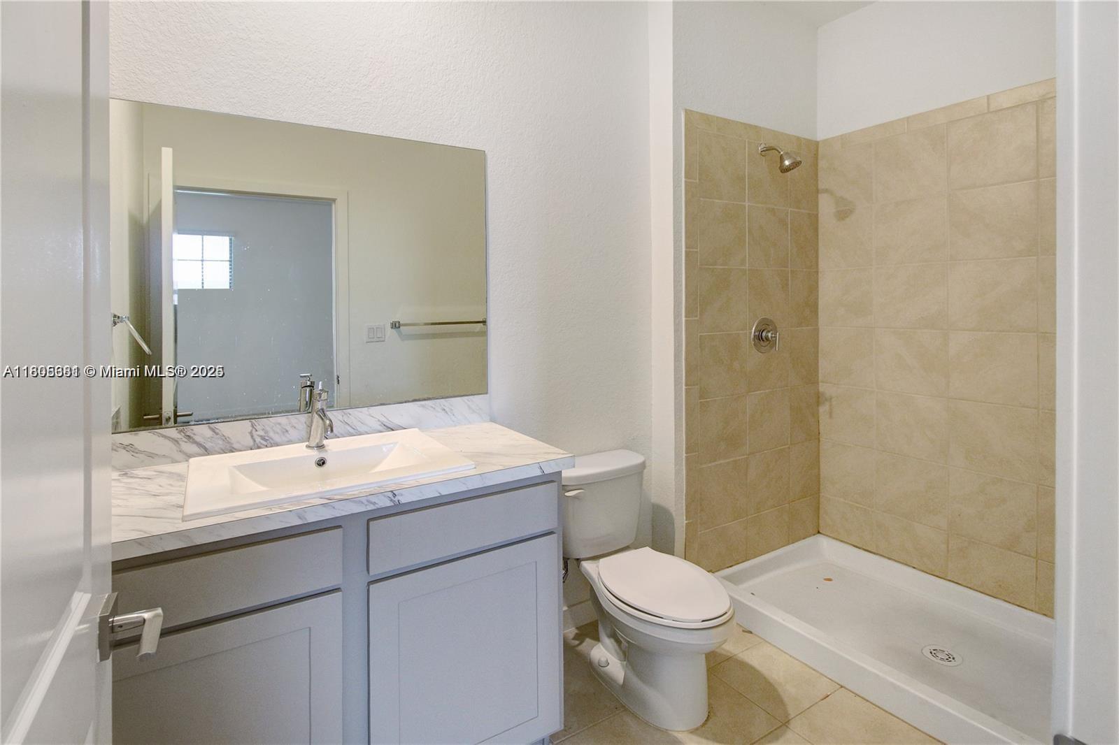 777 Sw 11th St Property Photo 6
