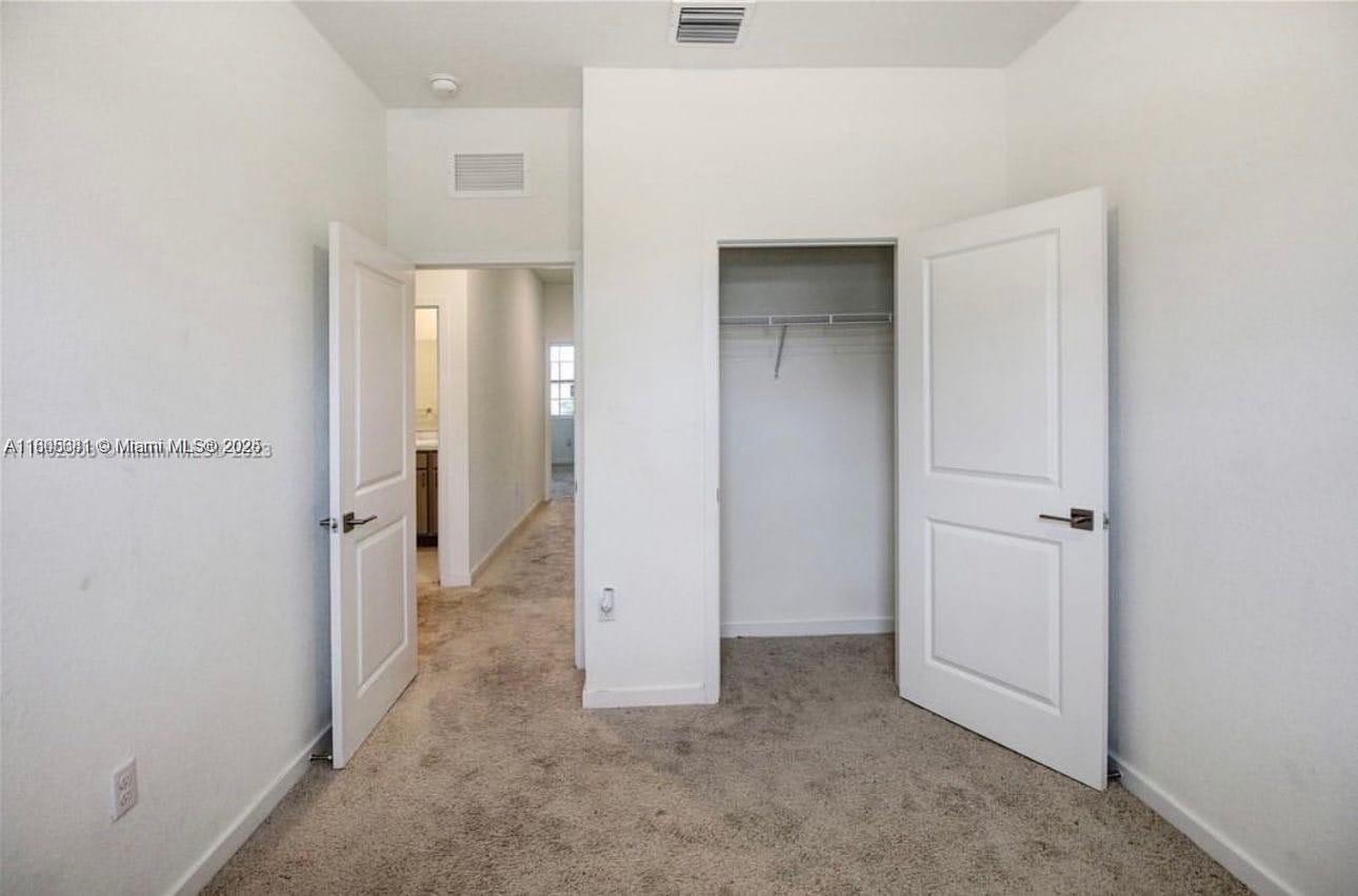 777 Sw 11th St Property Photo 8