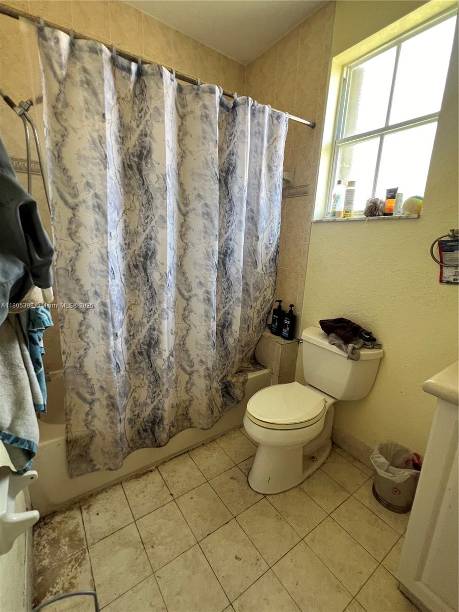 2497 Se 13th Ct Property Photo 8