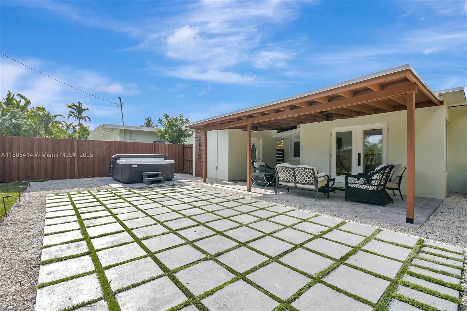 1100 Sw 20th St 1 Property Photo 15