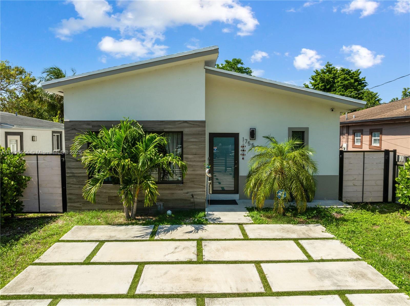 1755 NW 41st St