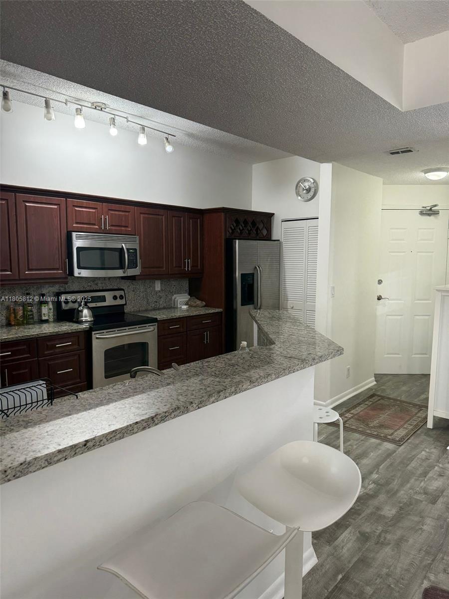 8816 Collins Ave Property Photo 8
