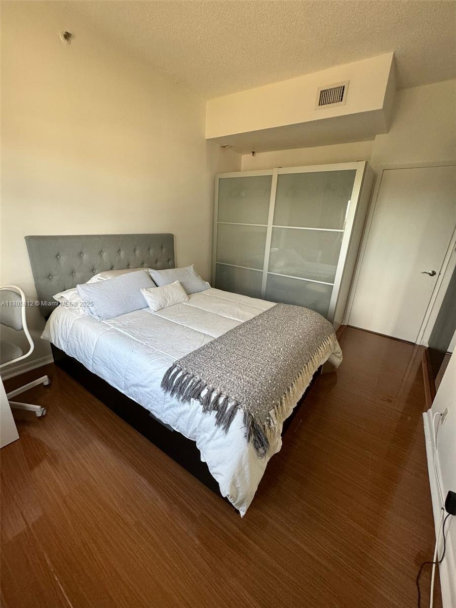 8816 Collins Ave Property Photo 10
