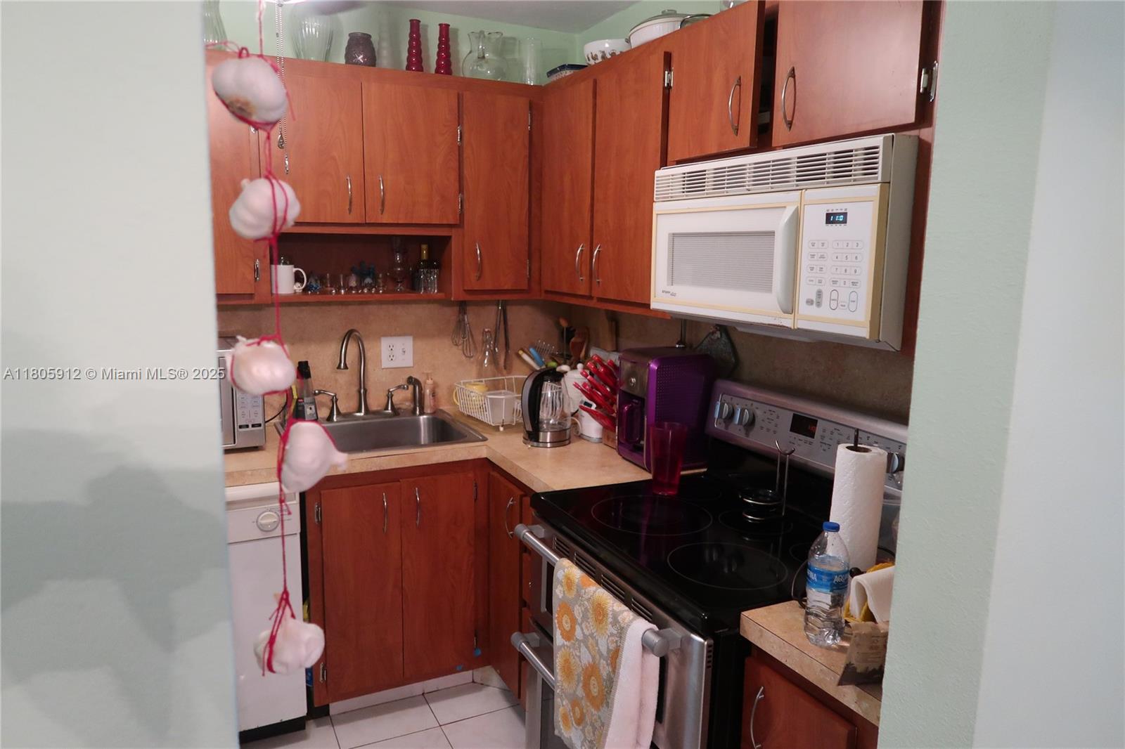 700 Layne Blvd 112 Property Photo 6