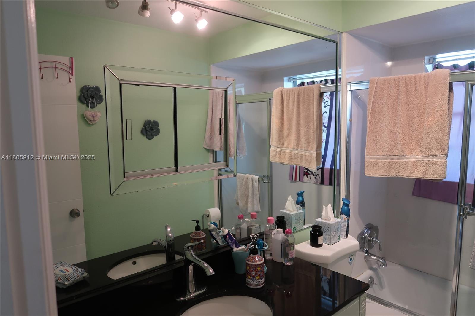 700 Layne Blvd 112 Property Photo 15