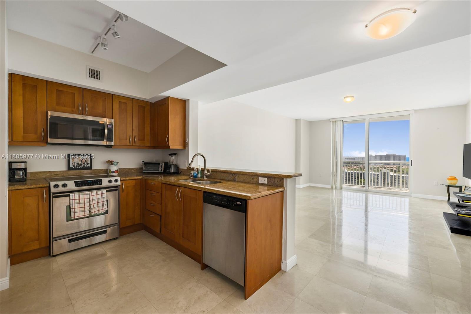 1755 E Hallandale Beach Blvd 1604e Property Photo 4