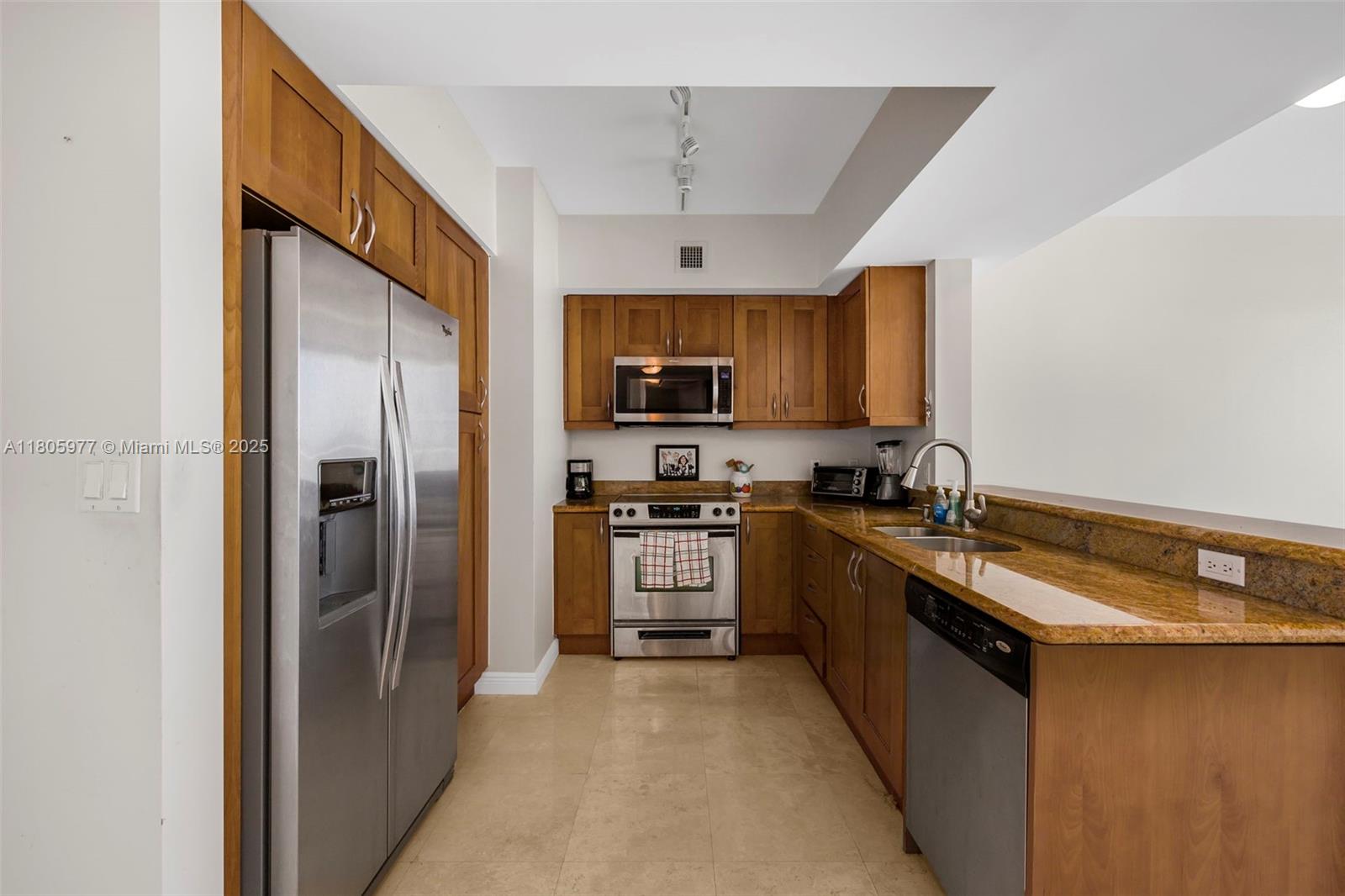 1755 E Hallandale Beach Blvd 1604e Property Photo 5