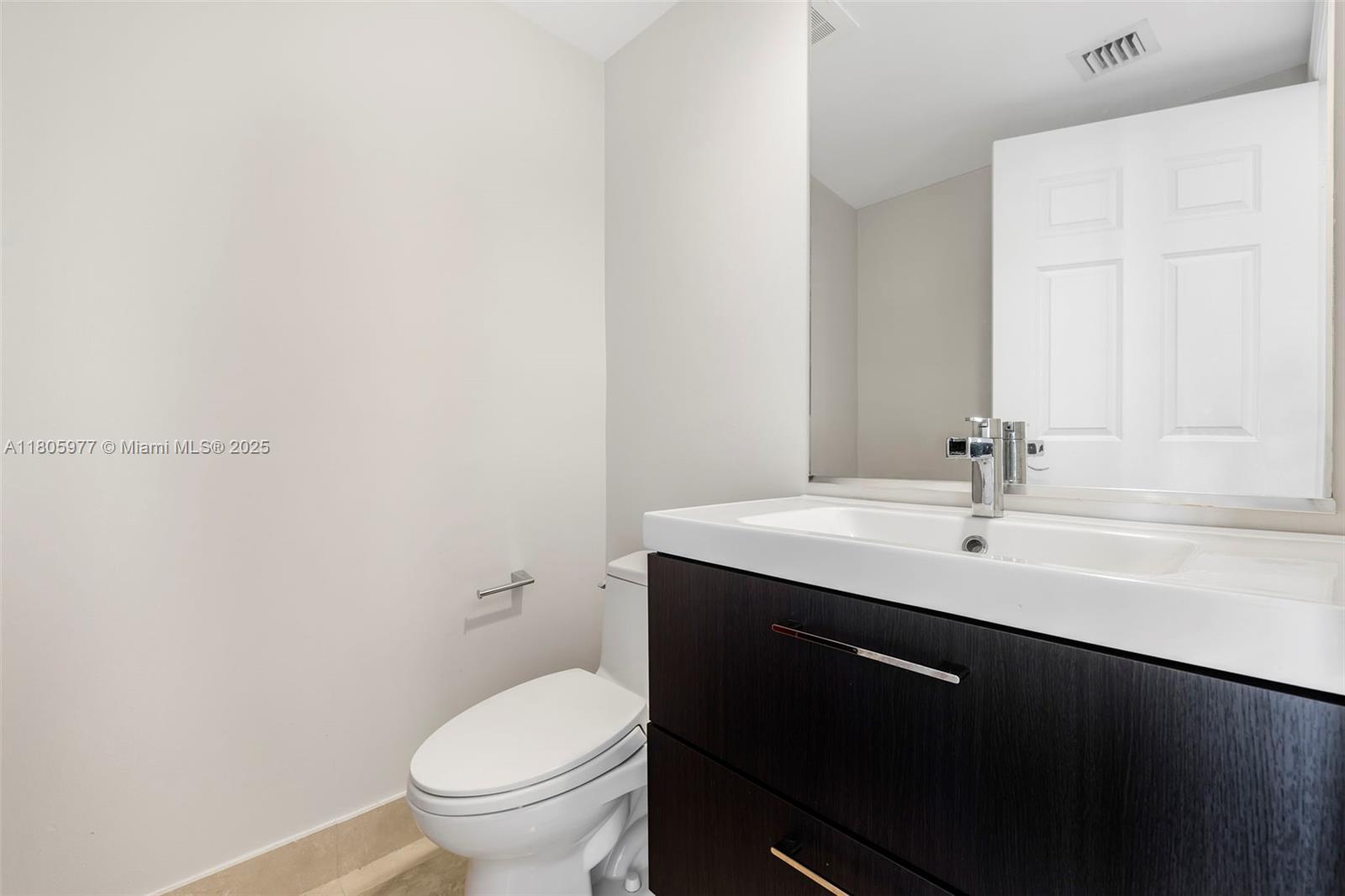 1755 E Hallandale Beach Blvd 1604e Property Photo 12
