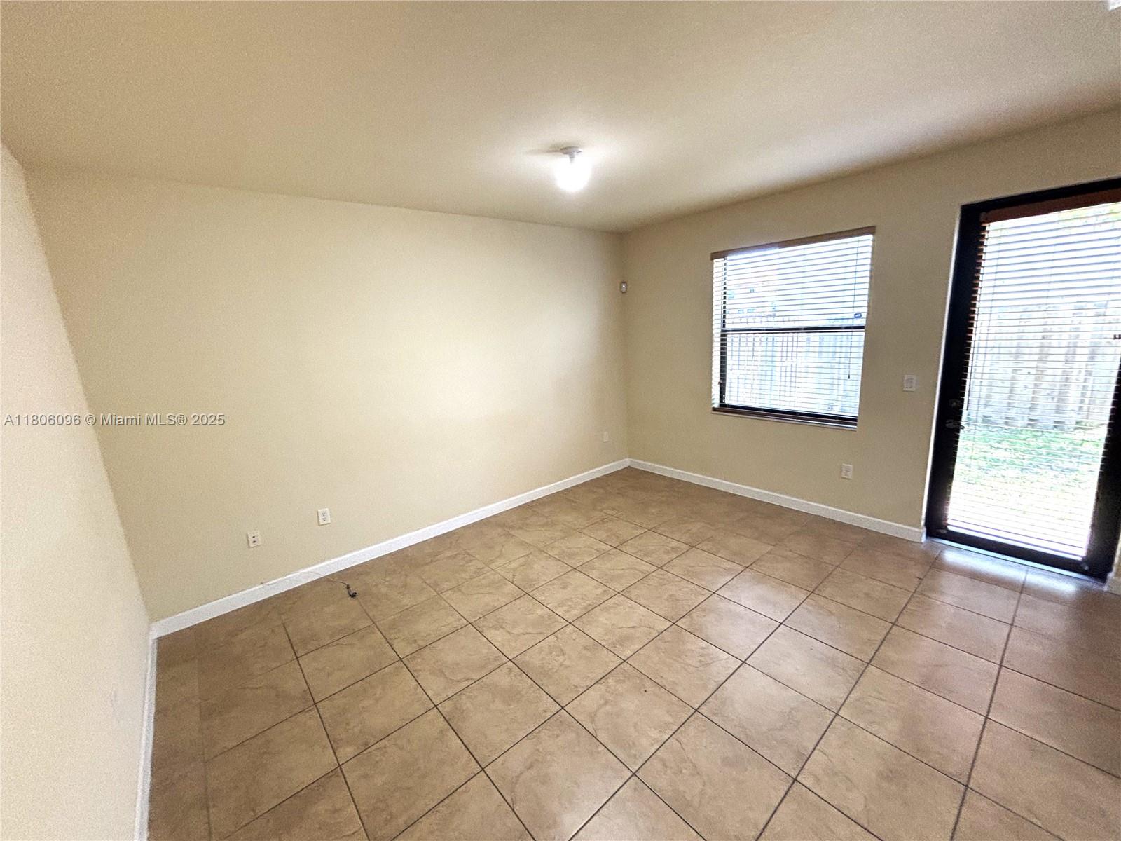 23765 Sw 118th Ave Property Photo 5