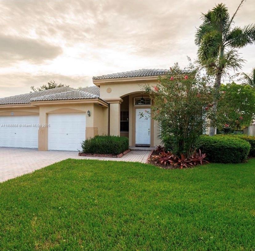 998 Nw 167th Ter 998 Property Photo 1