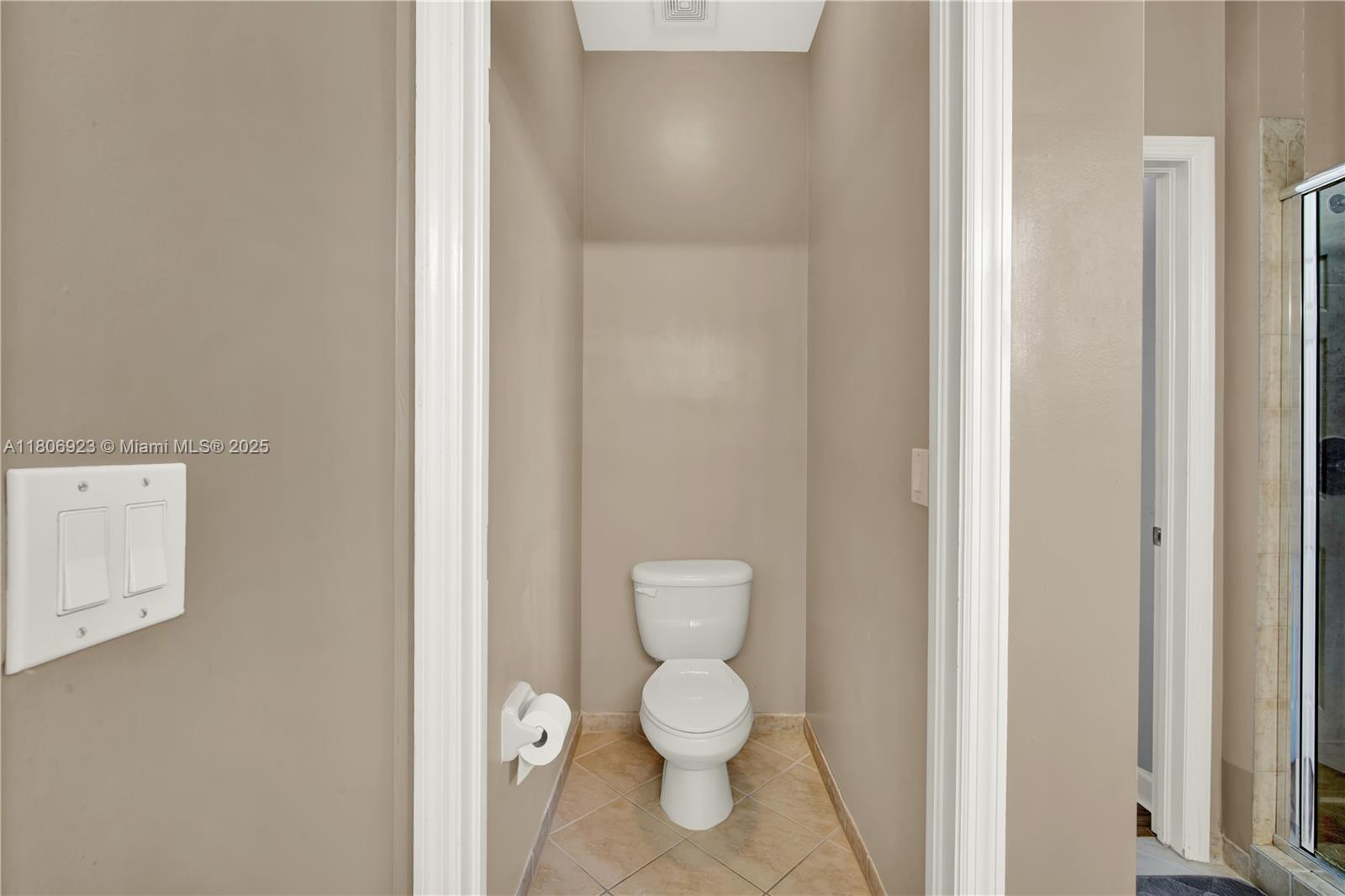 557 Se 37th Pl Property Photo 33