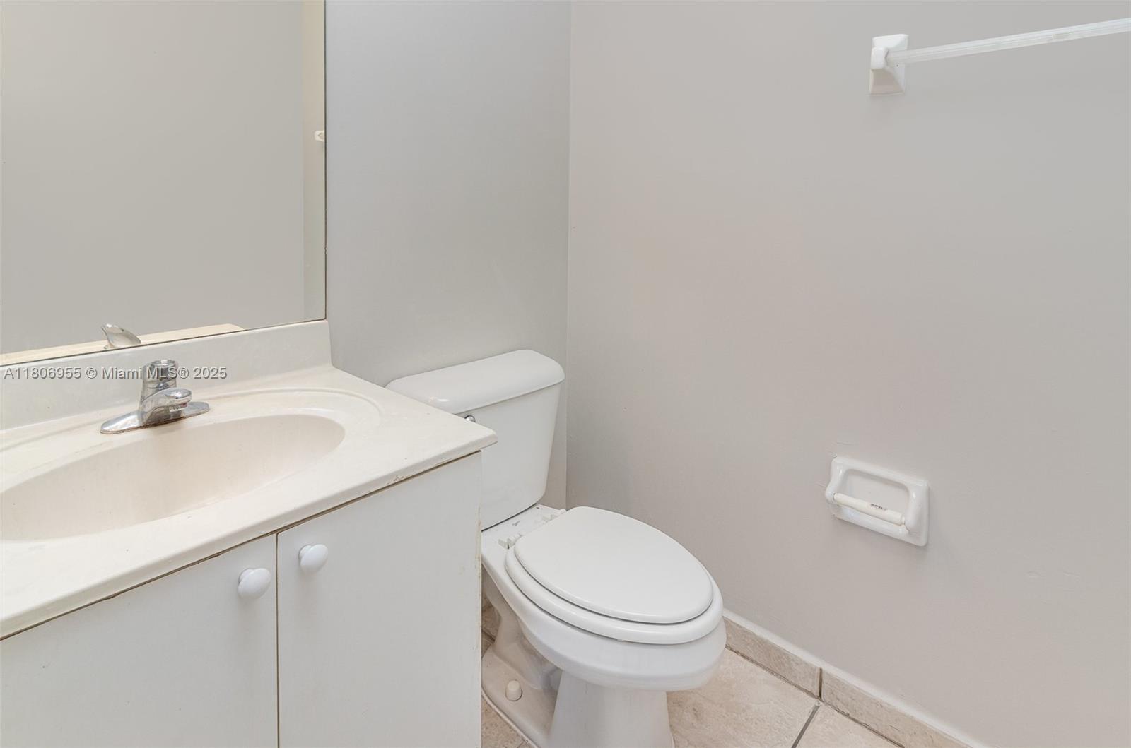 2956 Se 15th Ter Property Photo 8