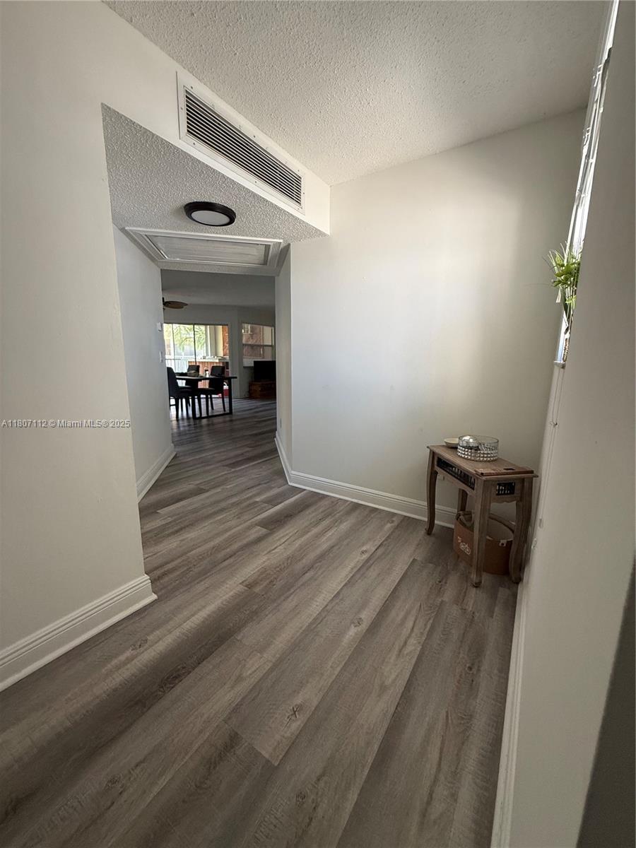 2634 Se 21st Ct Property Photo 5