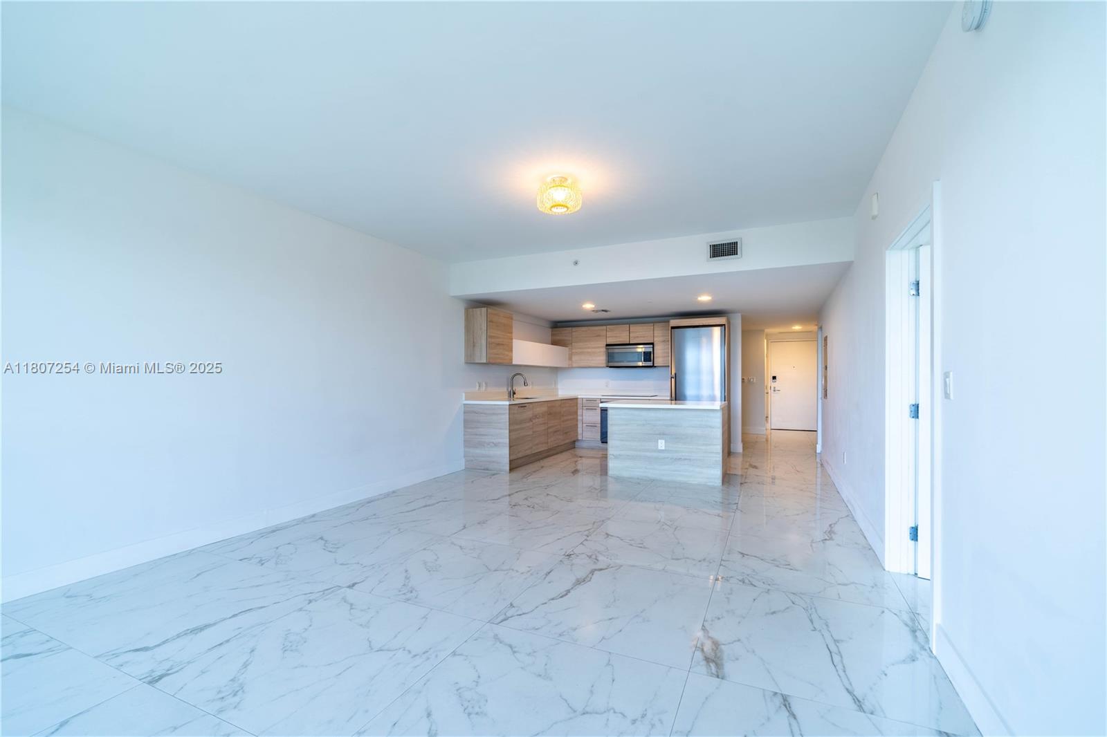 16385 Biscayne Blvd 417 Property Photo 20