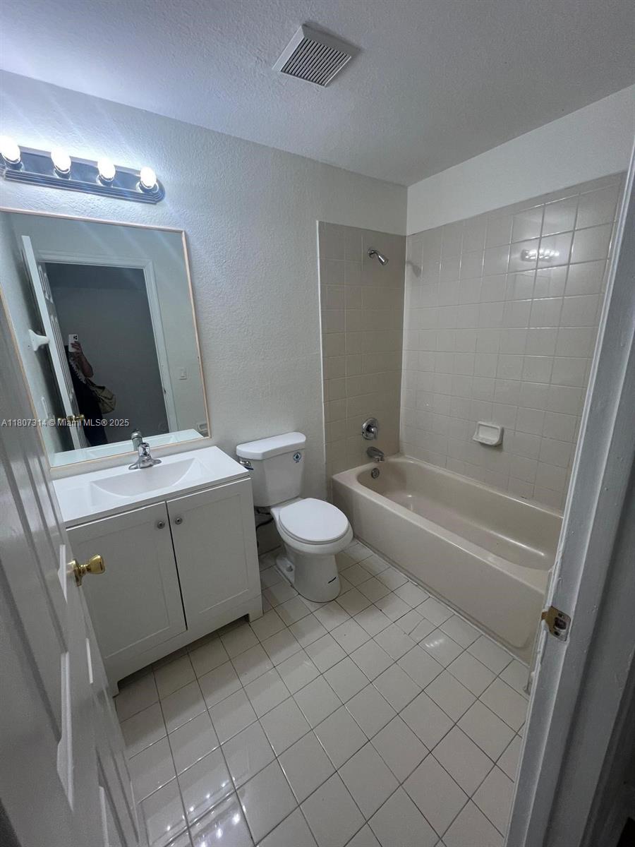 1417 Se 24th Ct 266 Property Photo 12