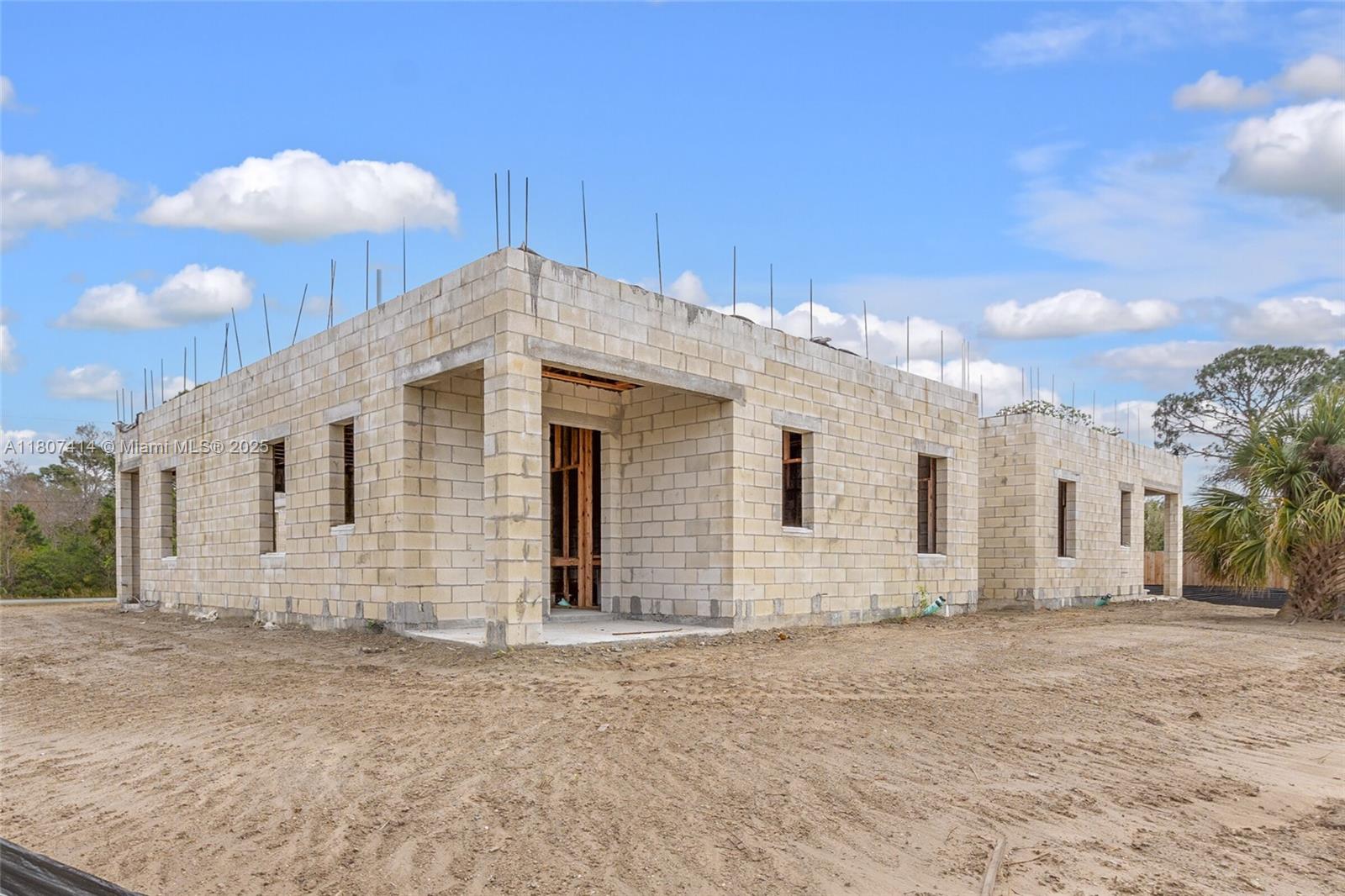 2826 2830 Hester Ave Property Photo 1