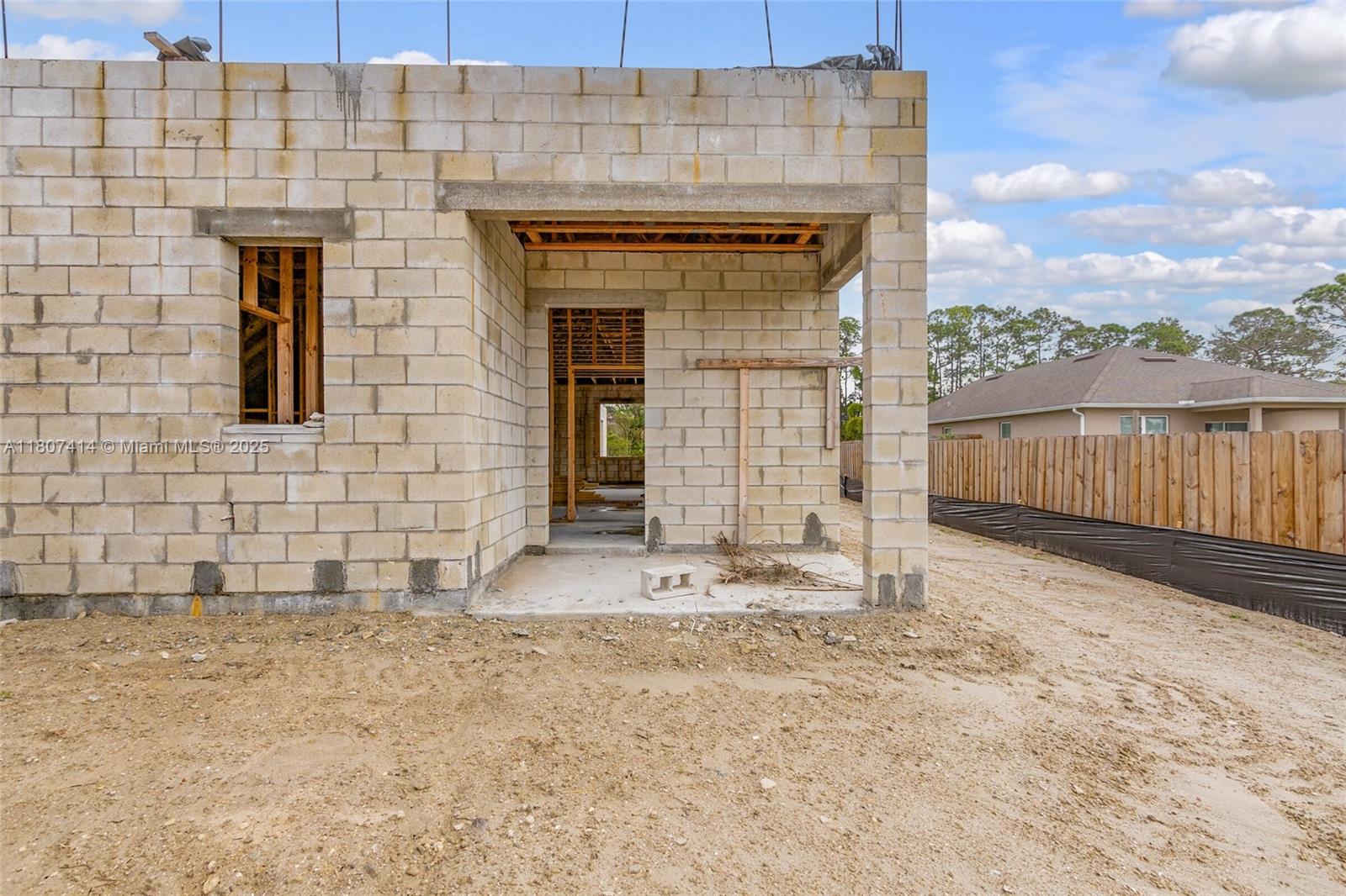 2826 2830 Hester Ave Property Photo 16