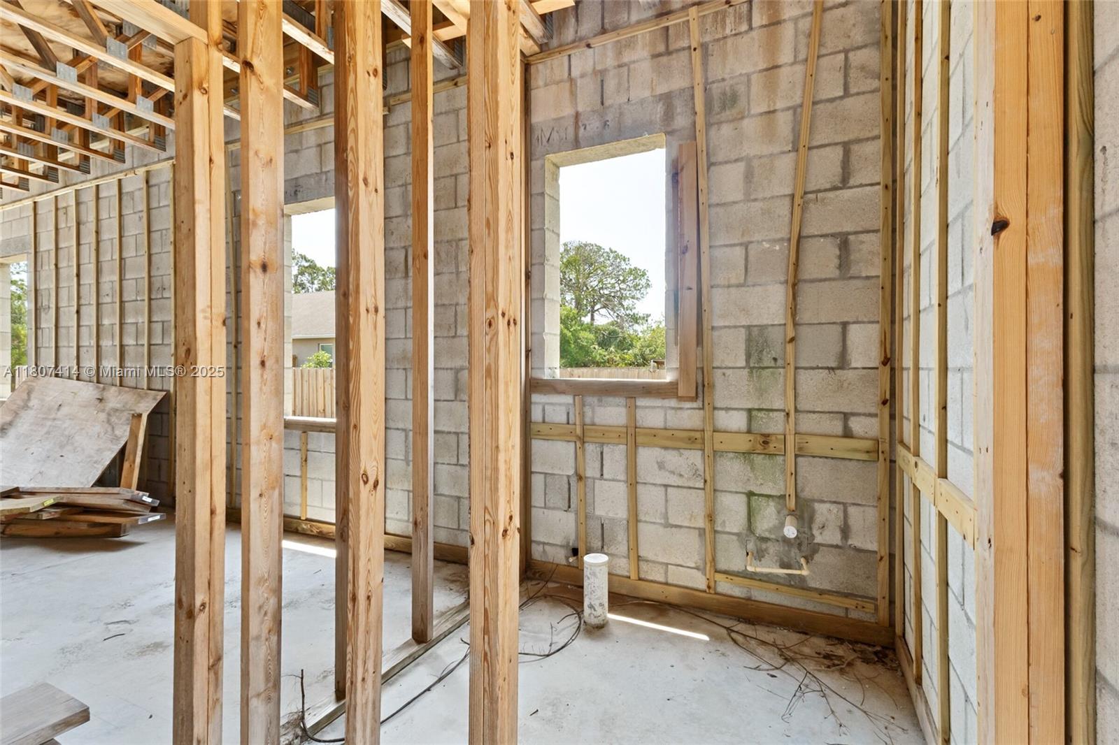 2826 2830 Hester Ave Property Photo 26