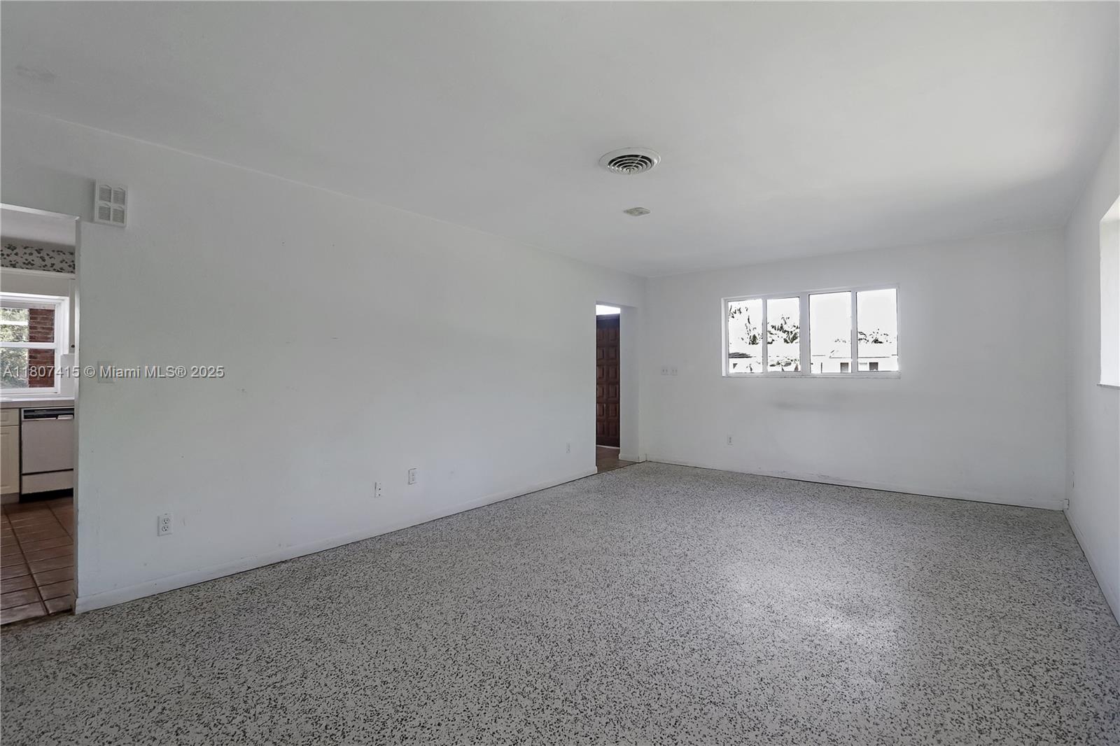 17535 Sw 91st Ave Property Photo 10