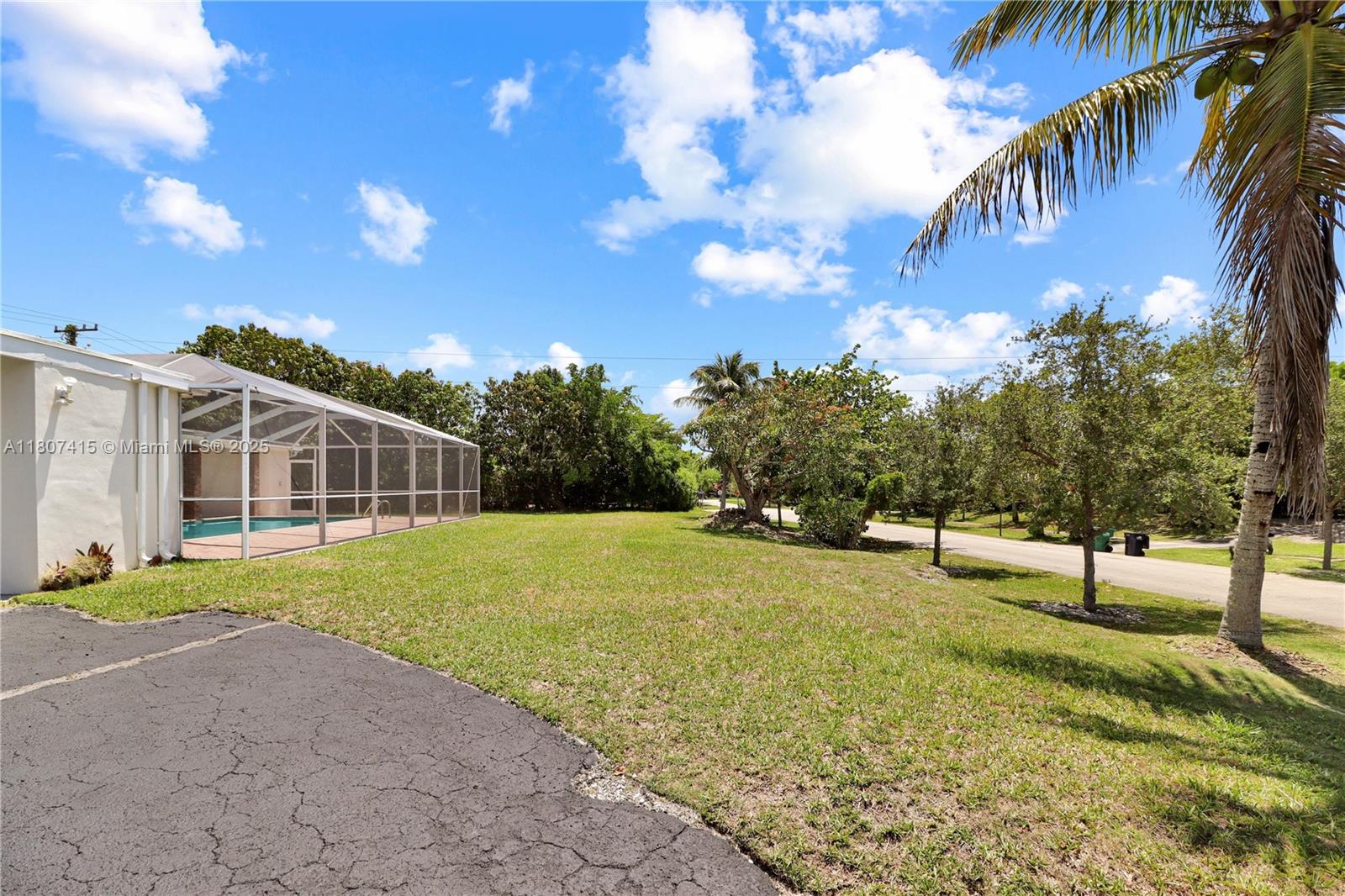 17535 Sw 91st Ave Property Photo 38