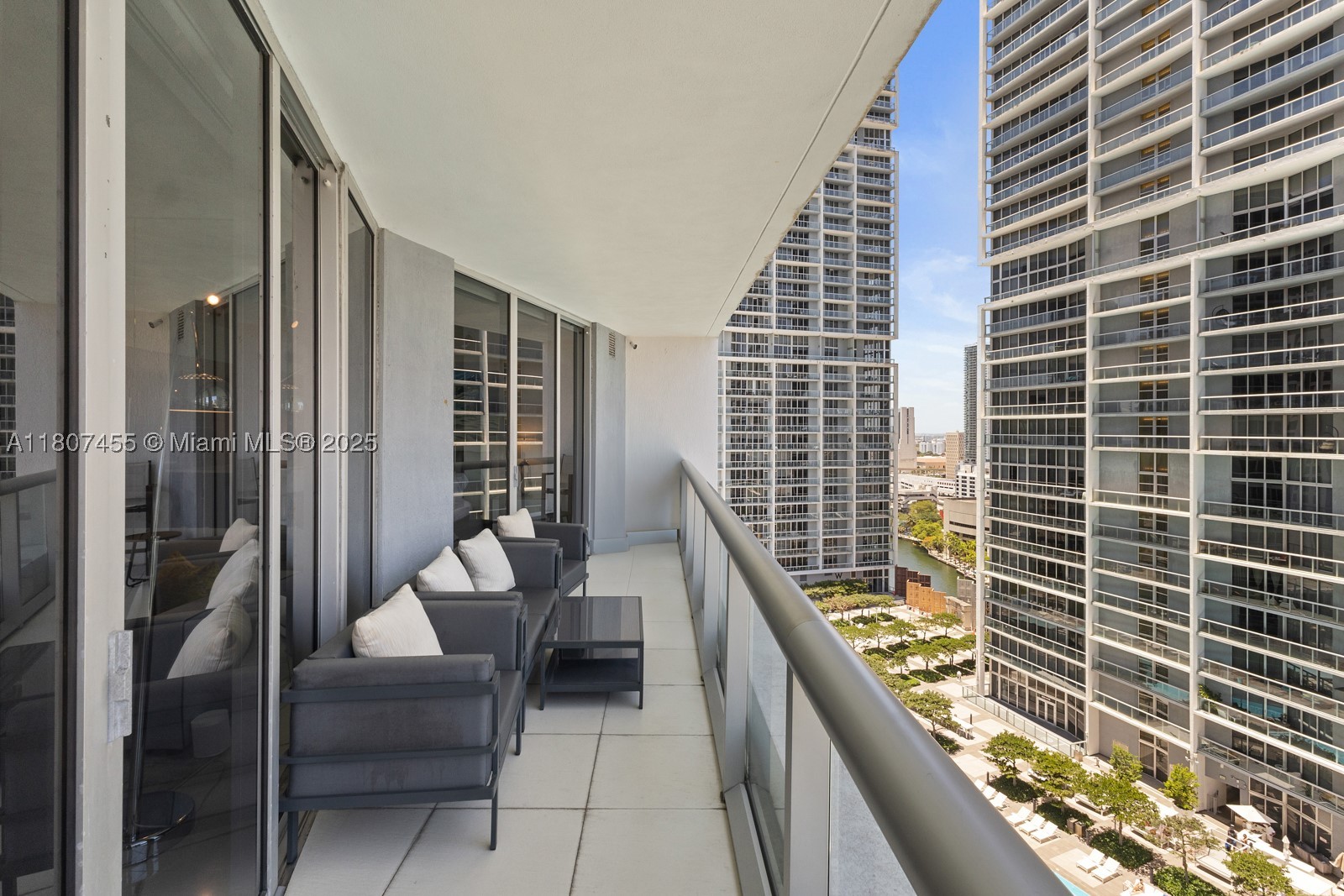 495 Brickell Ave 2304 Property Photo 24