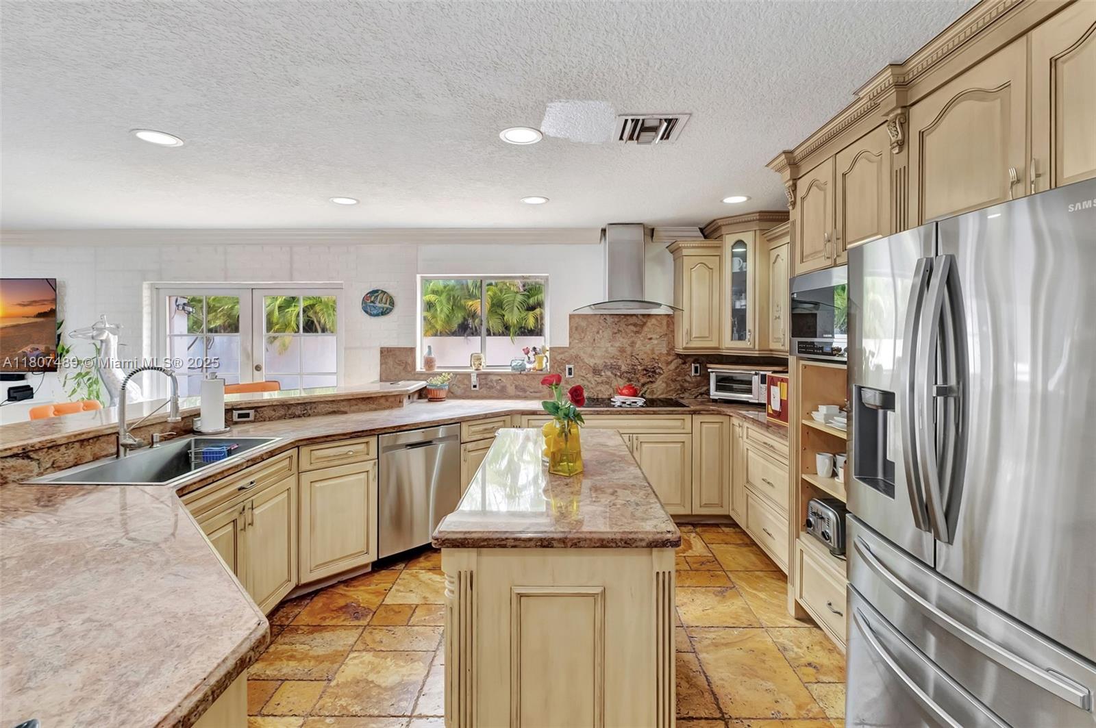 8360 Nw 159th Ter Property Photo 12