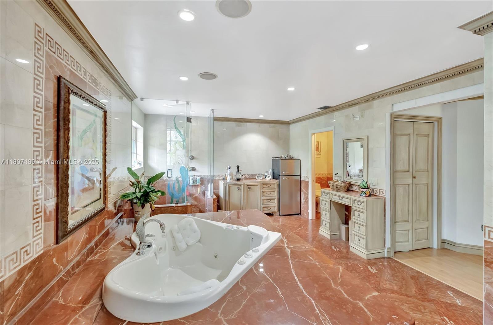 8360 Nw 159th Ter Property Photo 36