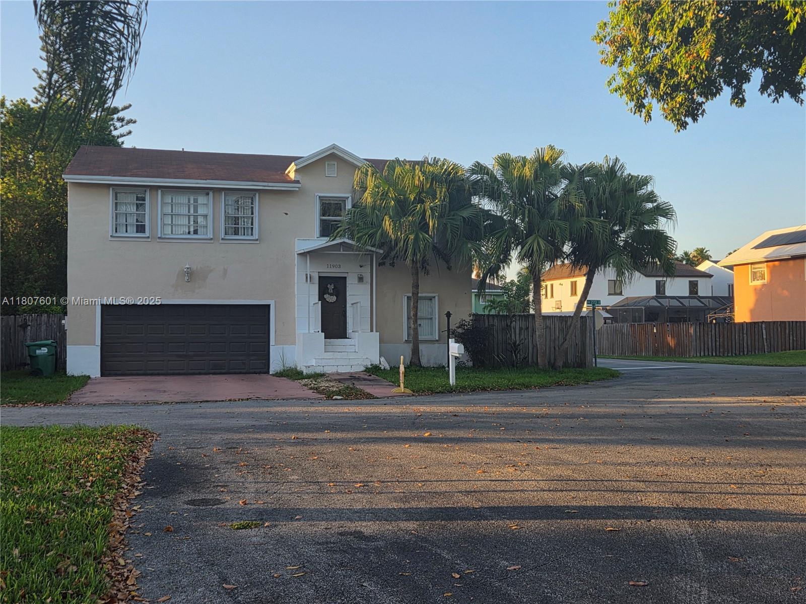 11903 Sw 273rd St Property Photo 1