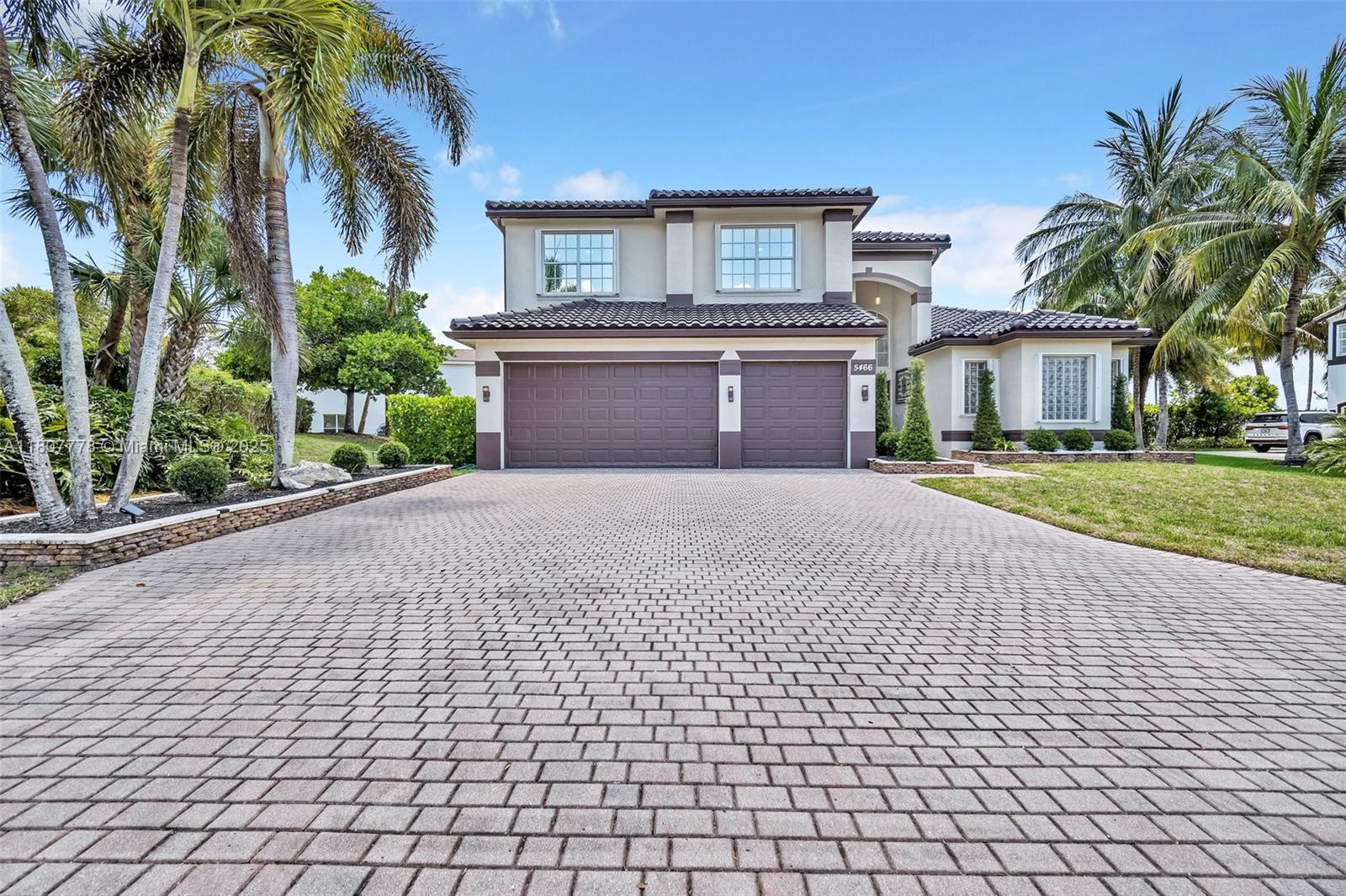 5466 Sw 187th Ter Property Photo 1